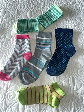 Women’s Assorted Stripe & Dot Cotton Socks - Green, Gray, Navy, Pink.